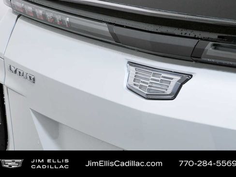 Used 2025 Cadillac Lyriq Luxury w/ LPO, Floor Liner Package AWD/4WD image 35