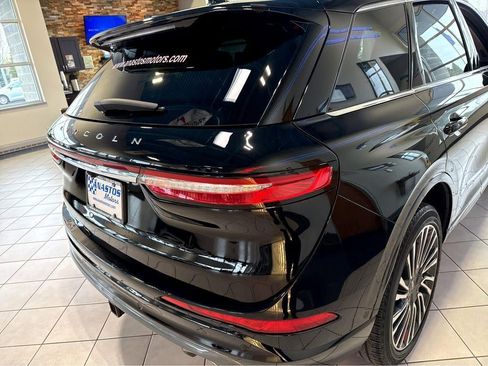 Used 2022 Lincoln Corsair Reserve w/ Equipment Group 201A image 13