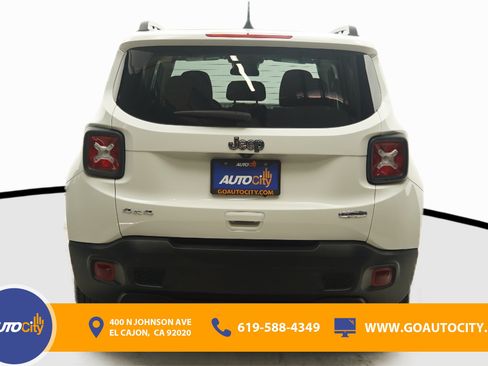 Used 2022 Jeep Renegade Latitude AWD/4WD image 12