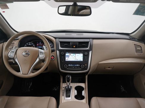 Used 2017 Nissan Altima 3.5 SL image 13