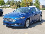 Used 2017 Ford Fusion SE w/ Fusion SE Technology Package image 3
