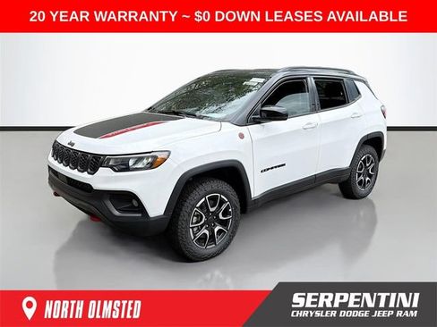 New 2026 Jeep Compass Trailhawk w/ Sun, Sound & Navigation Group AWD/4WD image 1