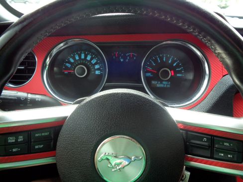 Used 2014 Ford Mustang GT image 4