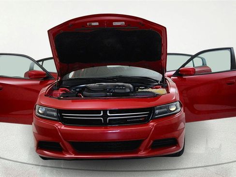 Used 2016 Dodge Charger SE w/ Popular Equipment Group RWD image 5