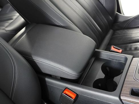 Used 2023 Audi Q5 2.0T Premium w/ Convenience Package image 16