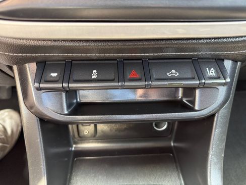 Used 2017 GMC Canyon SLE w/ SLE Convenience Package AWD/4WD image 23