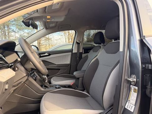 Used 2023 Volkswagen Taos S image 16