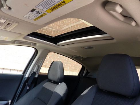 Used 2021 Honda HR-V EX image 37