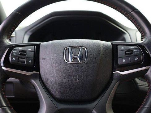 Used 2025 Honda Odyssey Sport-L image 12