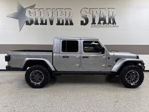 Used 2020 Jeep Gladiator Overland image 41