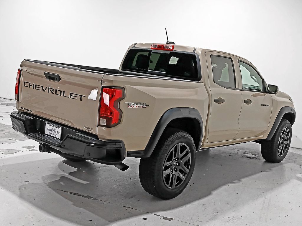 Used 2024 Chevrolet Colorado Trail Boss w/ Technology Package AWD/4WD image 6