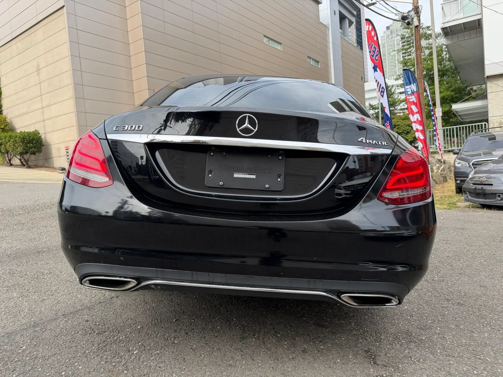 Used 2015 Mercedes-Benz C 300 4MATIC Sedan image 7