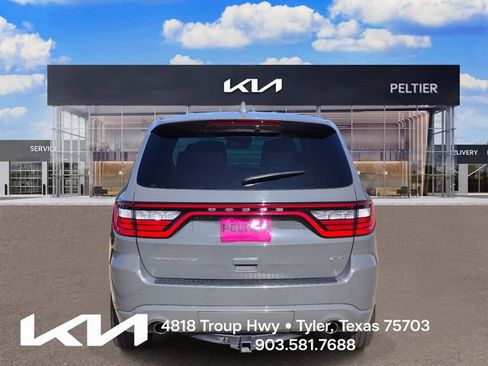 Used 2022 Dodge Durango GT RWD image 5