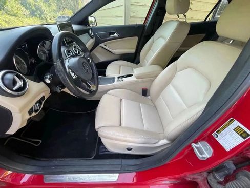 Used 2016 Mercedes-Benz GLA 250 GLA 250 Sport Utility 4D image 15