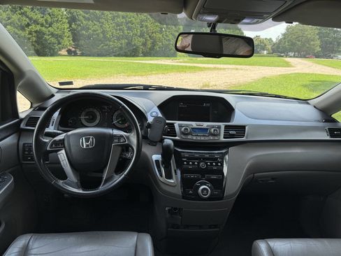 Used 2013 Honda Odyssey EX-L image 18