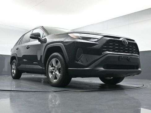 Used 2023 Toyota RAV4 XLE AWD/4WD image 27