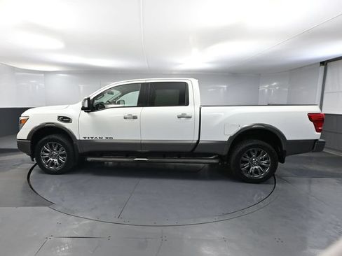 Used 2017 Nissan Titan Platinum Reserve AWD/4WD image 9