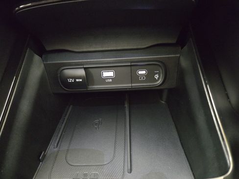 Used 2025 Kia Telluride S FWD image 30