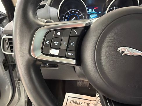 Used 2020 Jaguar F-PACE Prestige AWD/4WD image 12