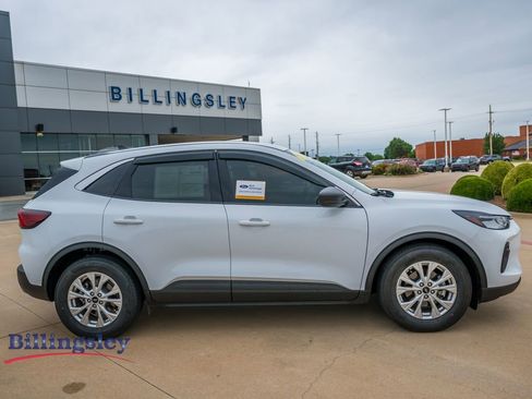 Certified 2023 Ford Escape Active FWD image 8