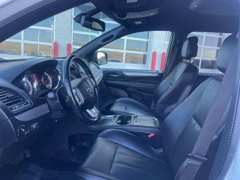 Used 2019 Dodge Grand Caravan GT image 15