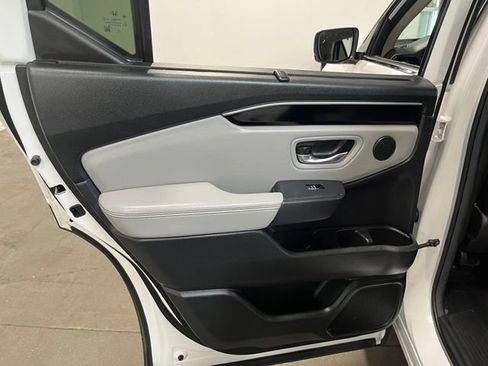 Used 2024 Honda Pilot Touring image 20