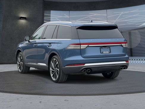 Used 2020 Lincoln Aviator Reserve w/ Equipment Group 202A AWD/4WD image 3