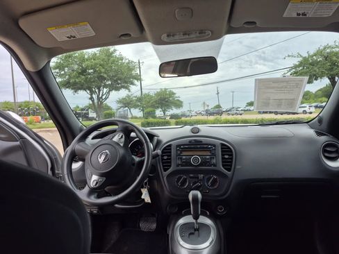 Used 2013 Nissan Juke S AWD/4WD image 18