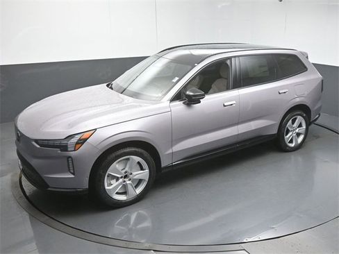 New 2026 Volvo EX90 Plus image 41