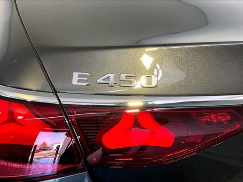 New 2026 Mercedes-Benz E 450 4MATIC Sedan image 6