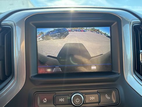 Used 2020 Chevrolet Silverado 2500 Custom w/ Custom Value Package image 24