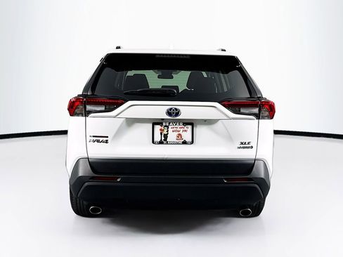 Used 2024 Toyota RAV4 XLE AWD/4WD image 8