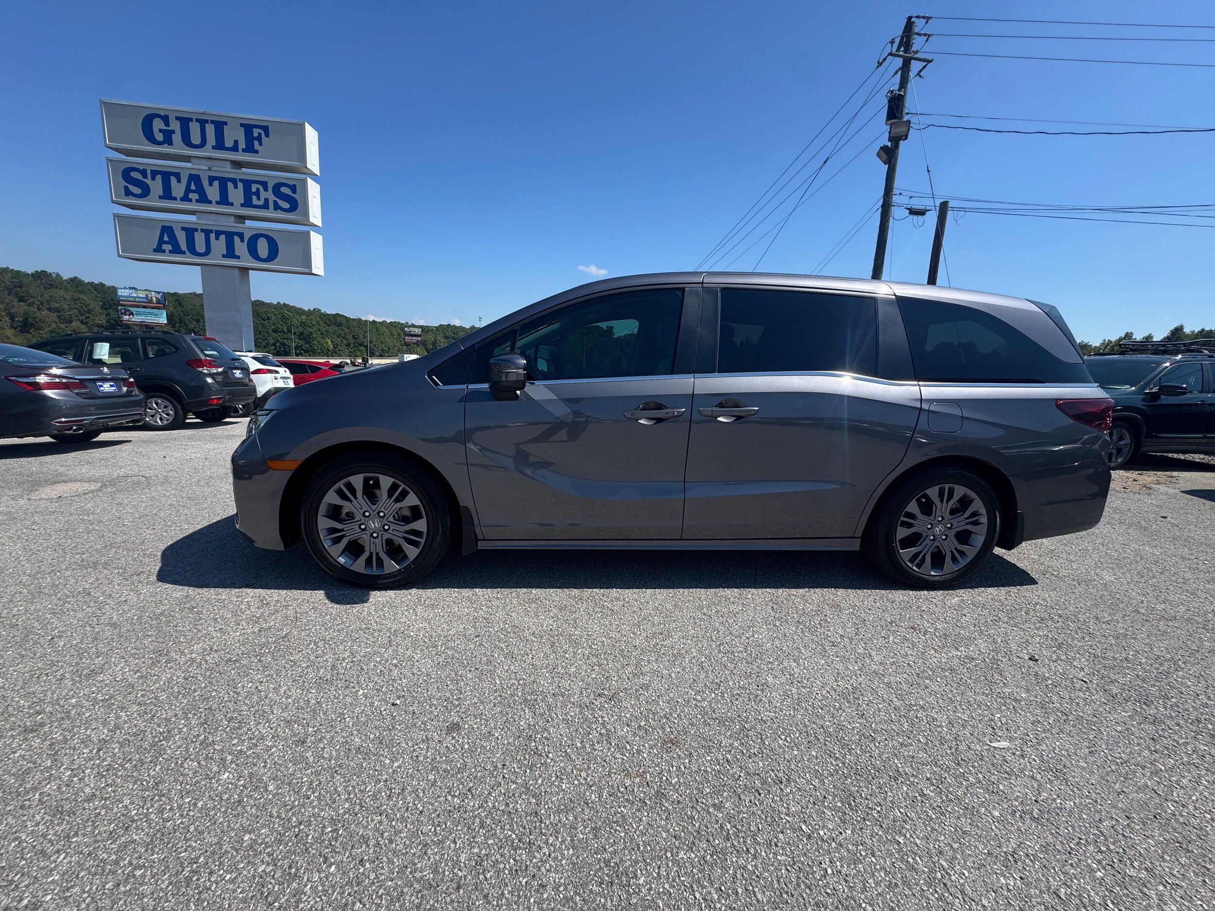 Used 2025 Honda Odyssey Touring image 4