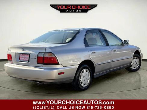 Used 1997 Honda Accord VP image 5