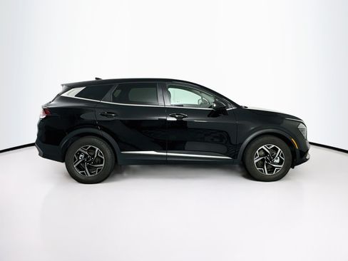 Used 2025 Kia Sportage LX FWD image 10