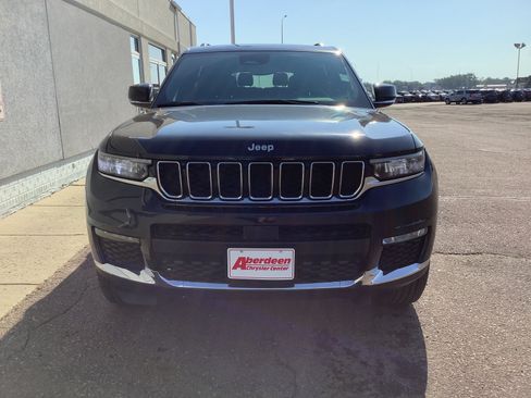 Used 2024 Jeep Grand Cherokee L Limited w/ Trailer Tow Package AWD/4WD image 3