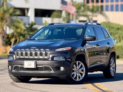 Used 2014 Jeep Cherokee Limited w/ Luxury Group