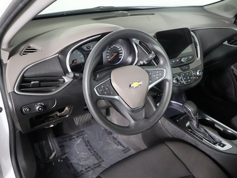 Used 2022 Chevrolet Malibu LT image 22