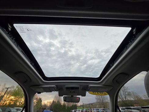 Used 2018 Subaru Forester 2.5i Limited AWD/4WD image 23