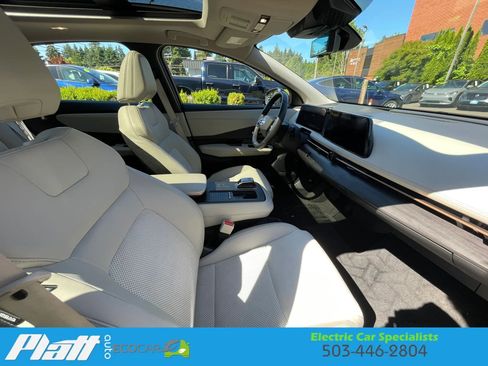 Used 2023 Nissan Ariya FWD image 48