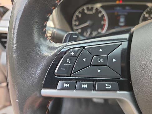 Used 2024 Nissan Altima 2.5 SR FWD image 24