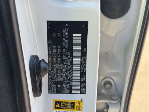 Used 2018 Toyota Highlander LE image 22