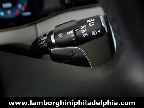 Used 2025 Land Rover Range Rover Evoque S AWD/4WD image 18