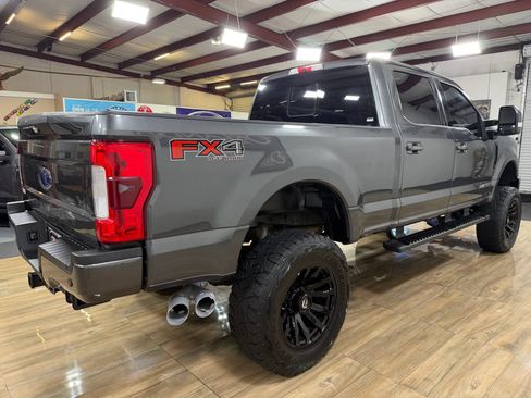 Used 2019 Ford F250 Lariat AWD/4WD image 6