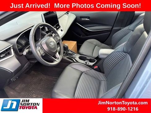 Used 2025 Toyota Corolla XSE FWD image 9