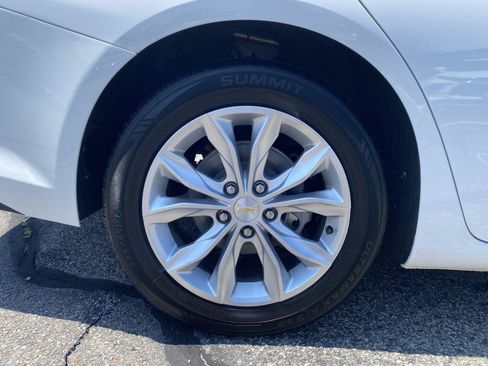 Used 2023 Chevrolet Malibu LT FWD image 9