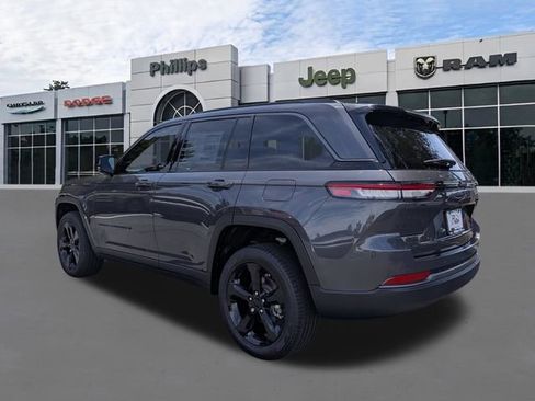 New 2026 Jeep Grand Cherokee Limited w/ Limited Altitude Package RWD image 6