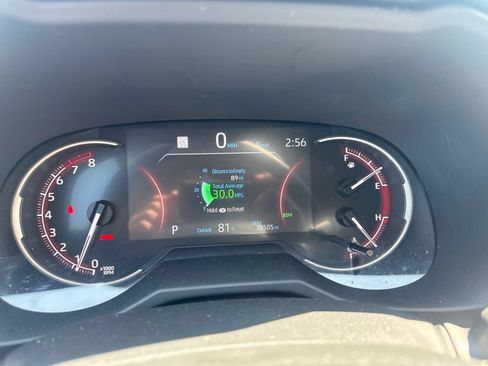 Used 2025 Toyota RAV4 XLE AWD/4WD image 10