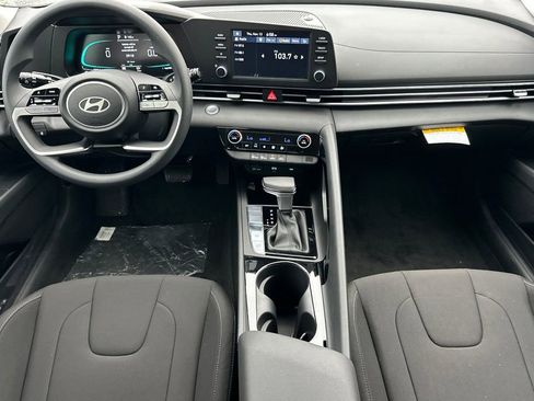 New 2026 Hyundai Elantra Blue image 10
