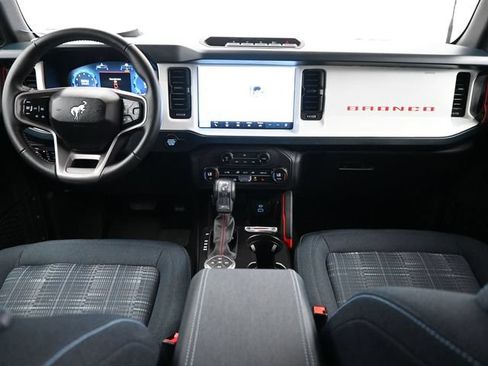 Certified 2025 Ford Bronco Heritage Edition AWD/4WD image 16